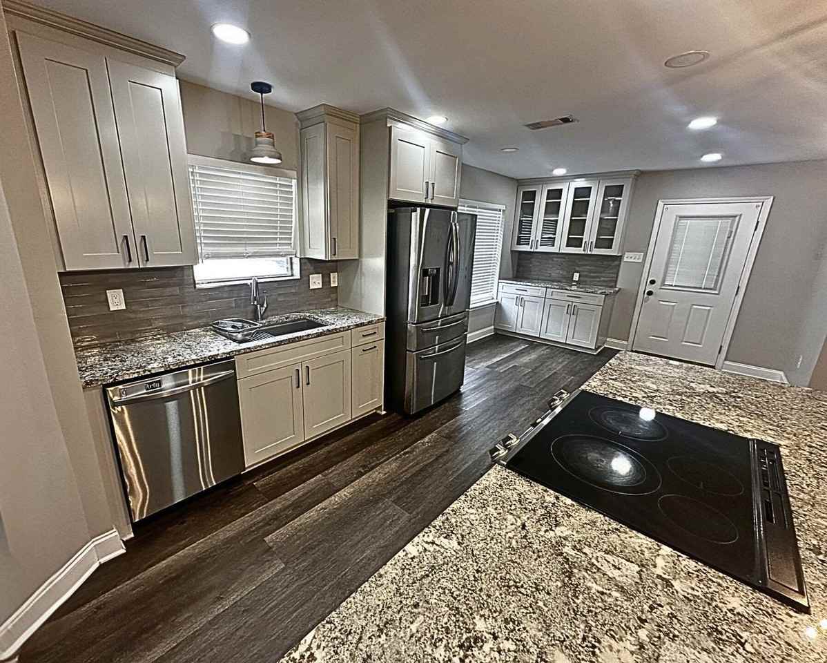 41237 Schafer Dr - Photo 6 of 34