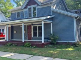 featured image of 108 N Hamilton St