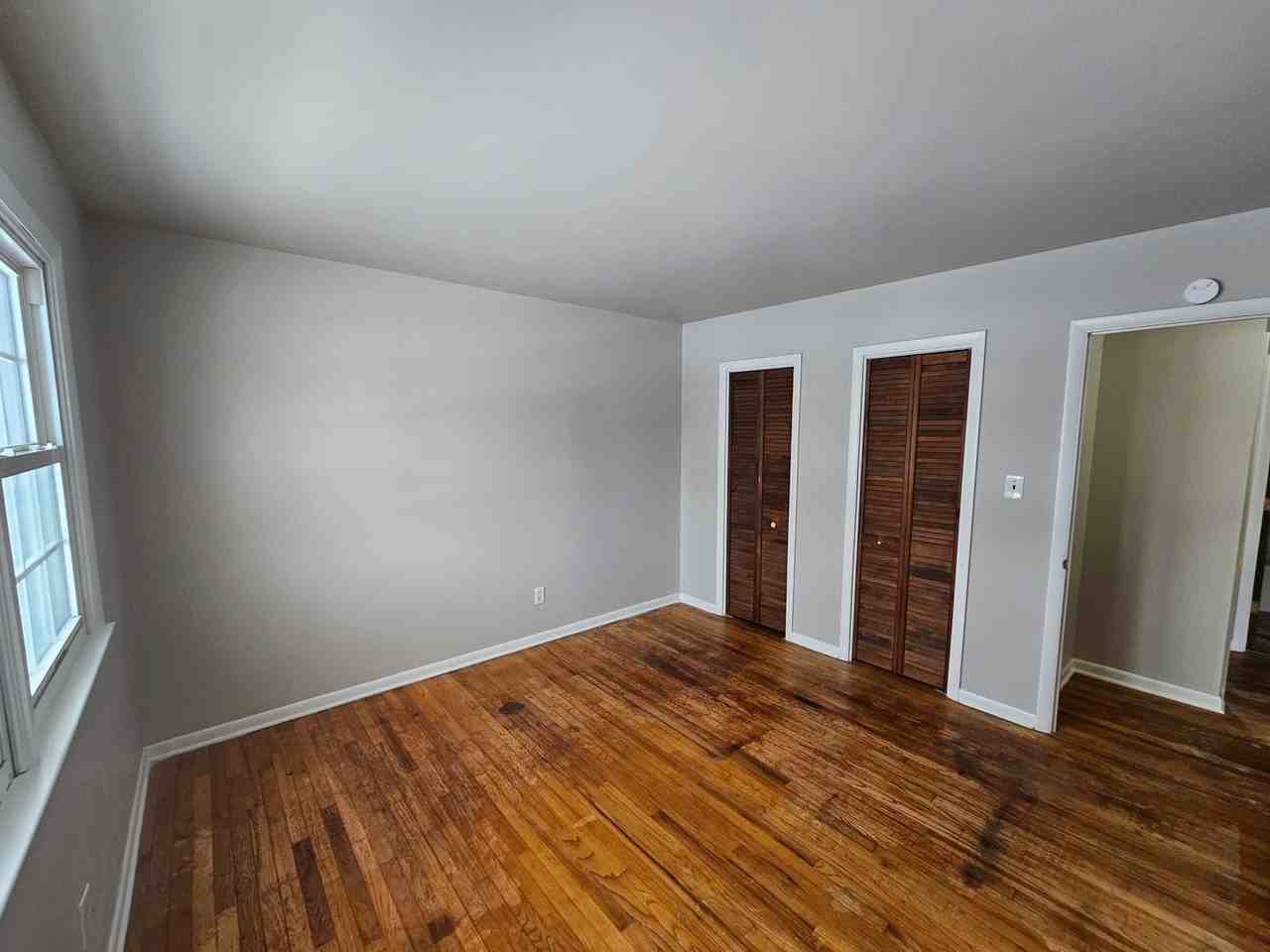 1317 Garfield Dr - Photo 7 of 11