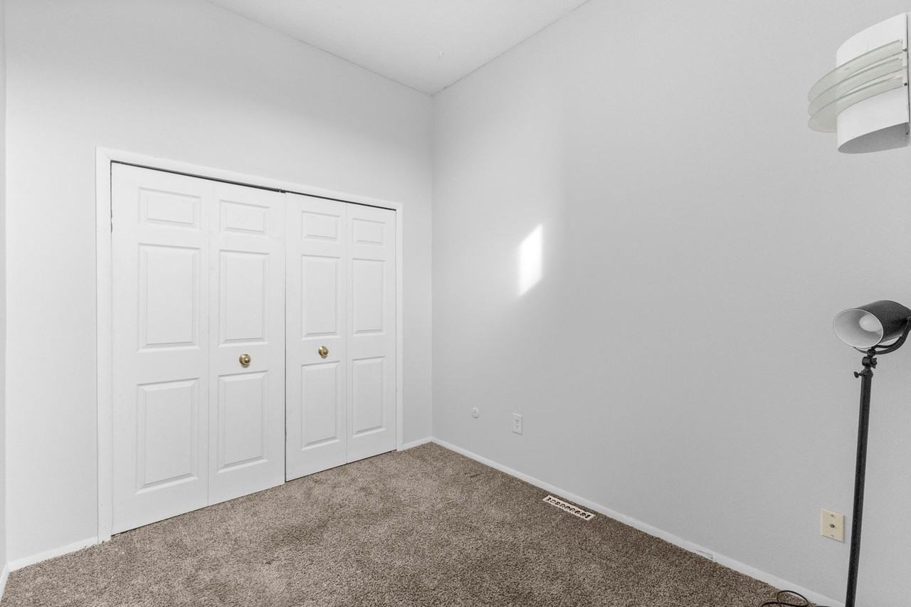 5 King Arthur Ct - Photo 7 of 34