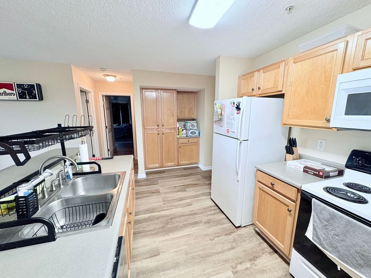 1621 Harts Ridge Dr - Photo 5 of 15