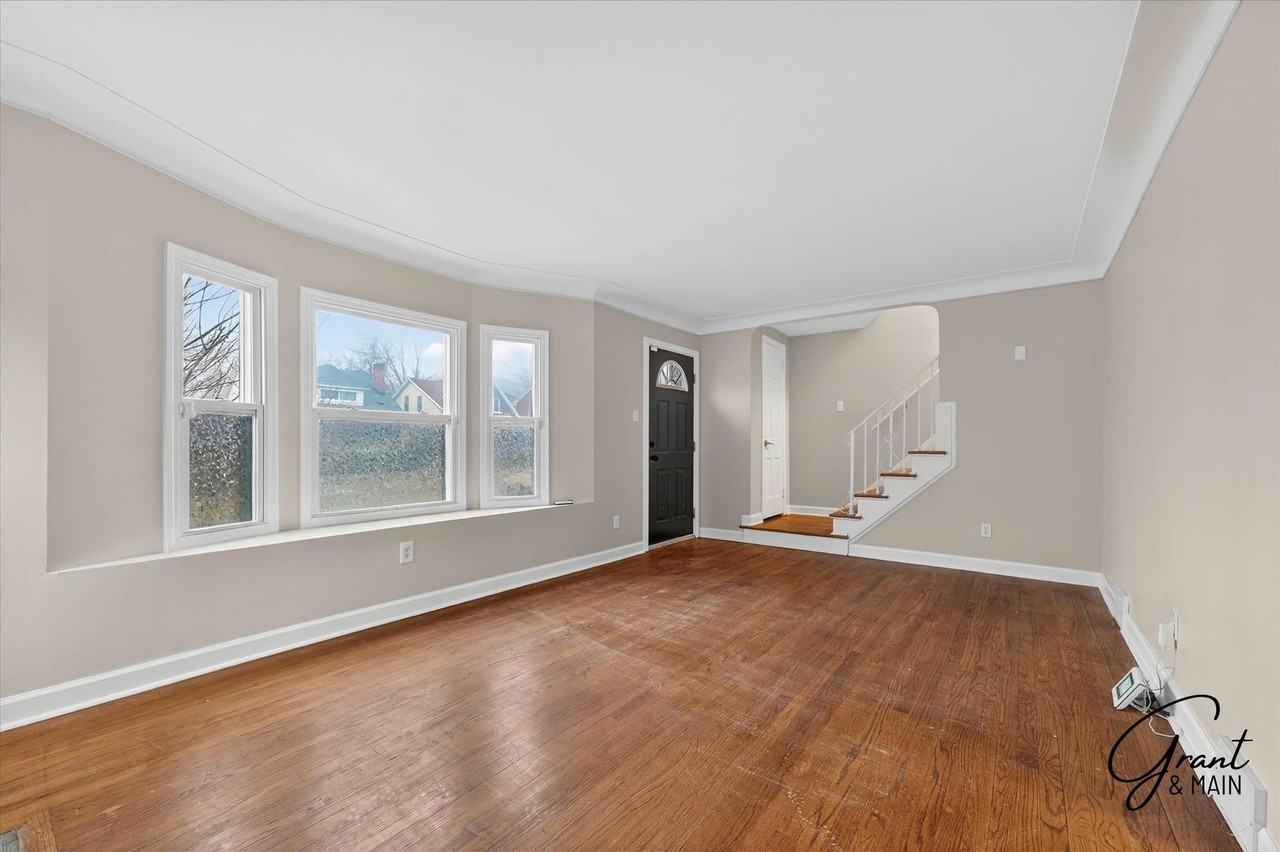 4327 Bedford St - Photo 5 of 29