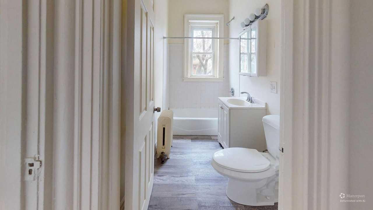 102 Dwight St - Photo 4 of 16