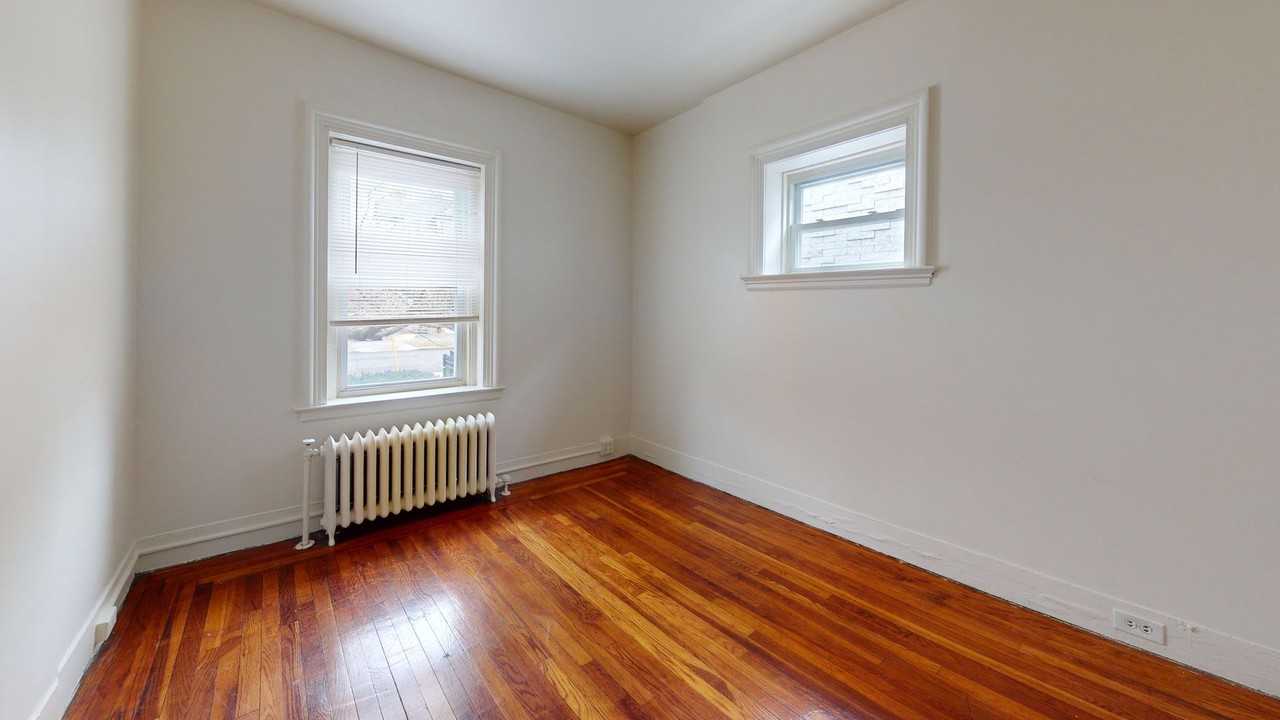 102 Dwight St - Photo 5 of 16