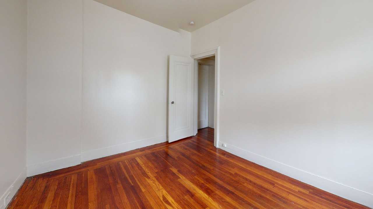 102 Dwight St - Photo 6 of 16