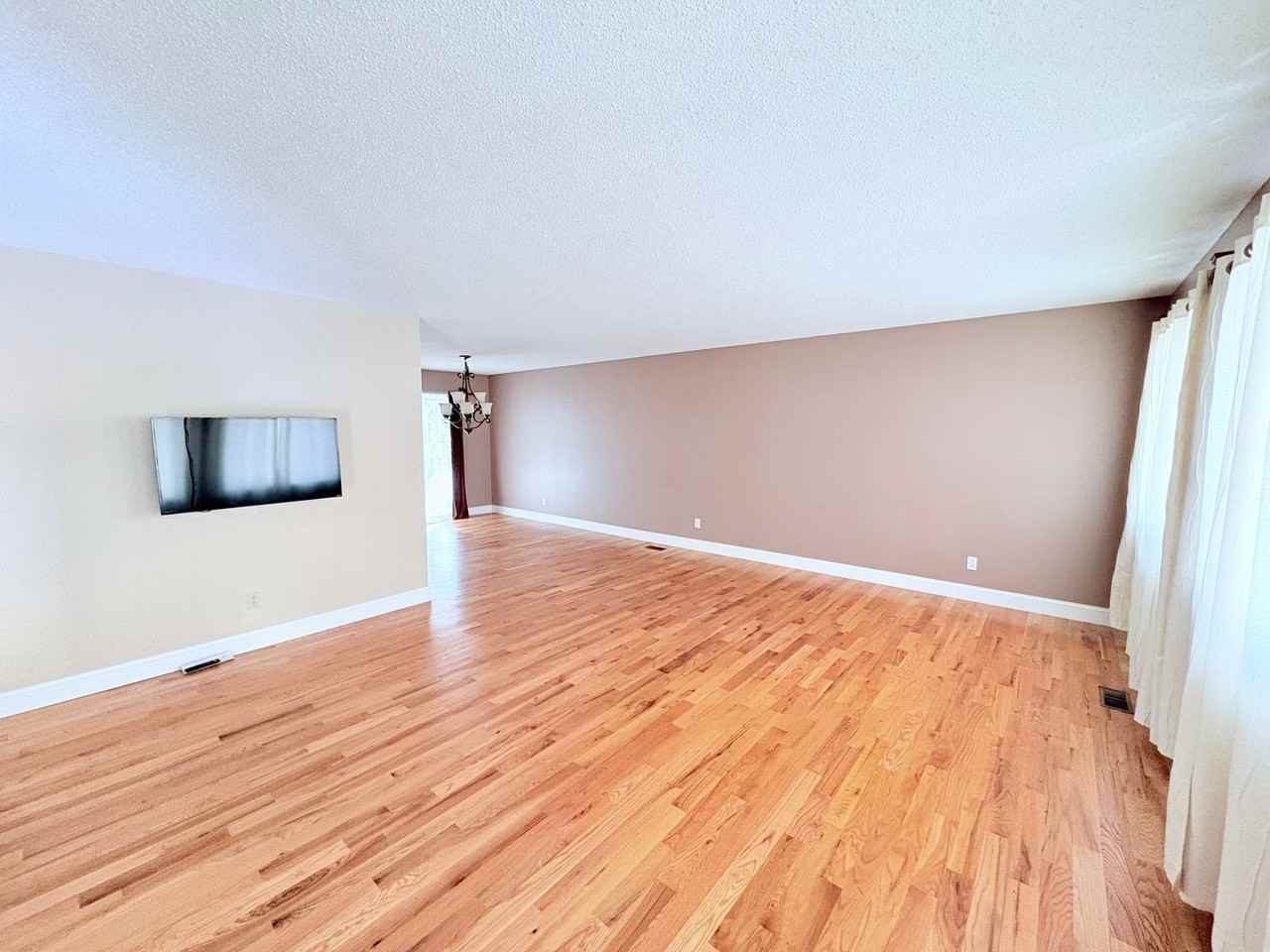 101 Knight Cir - Photo 4 of 26