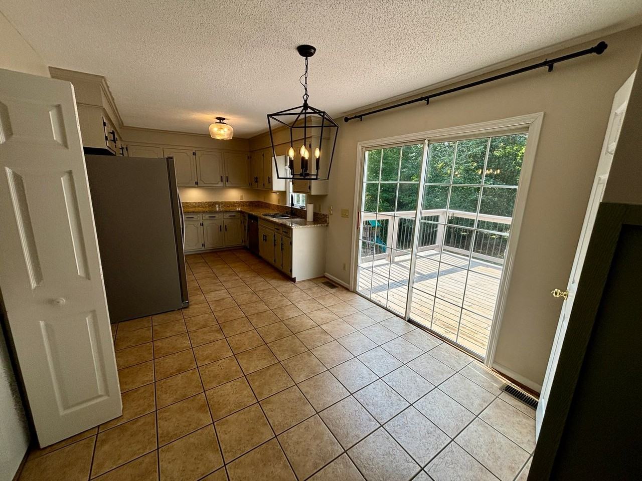 193 Heather Dr - Photo 6 of 18