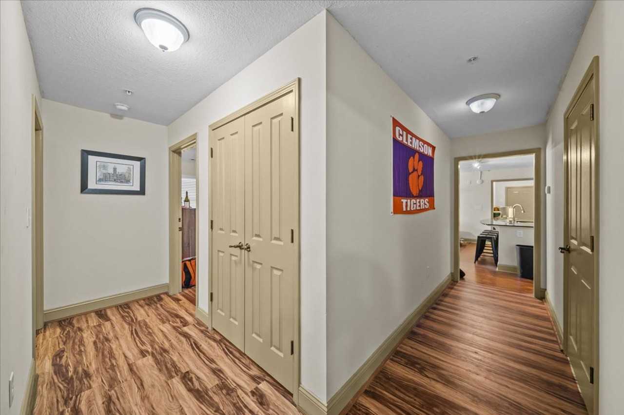 1613 Muscovy Way - Photo 6 of 45