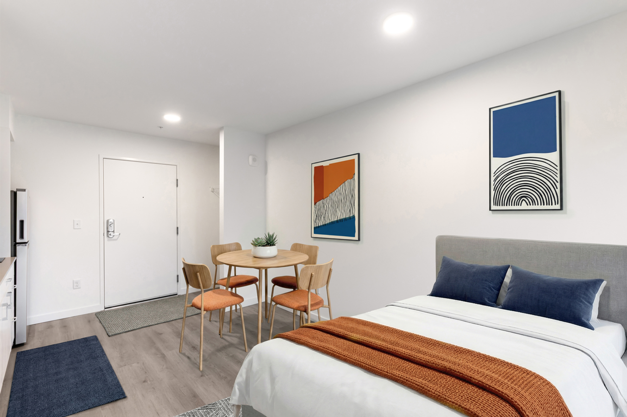 Platform 31 - Photo 3 of 26