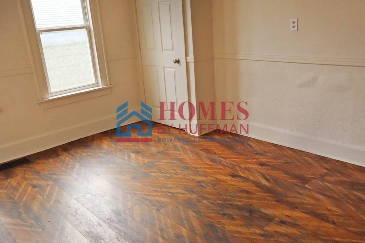 868 E Walnut St - Photo 7 of 13