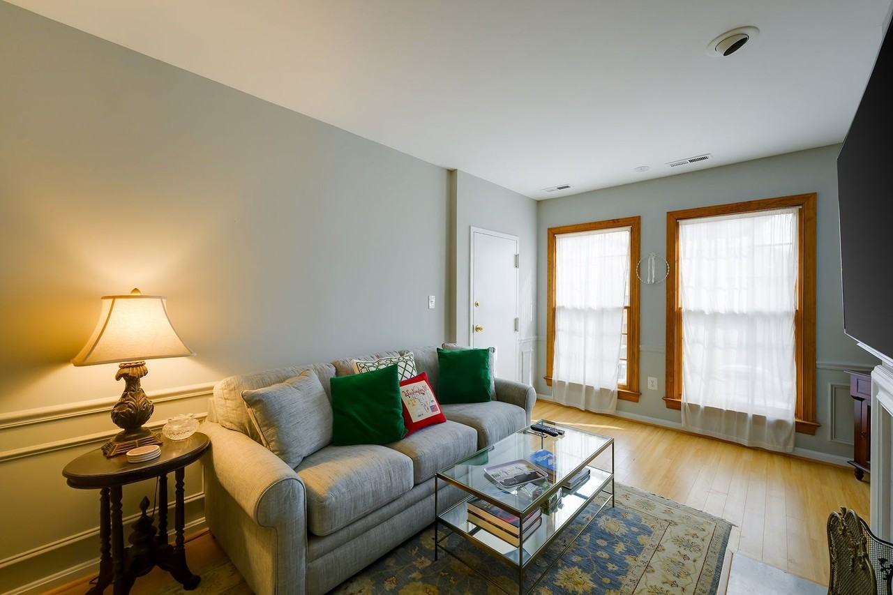 226 3rd St Ne #A - Photo 7 of 20