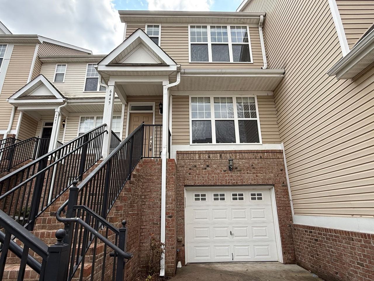 6445 Terrace View Ct