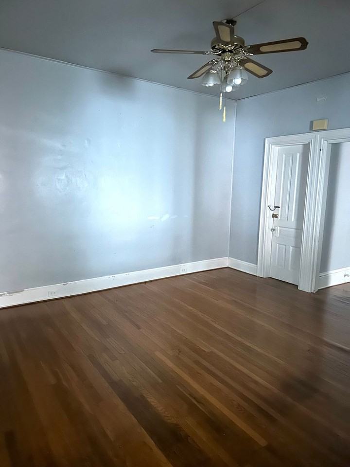 709 Pennsylvania Ave - Photo 4 of 9