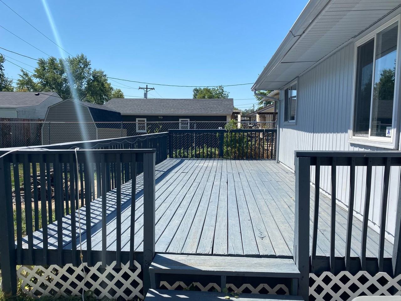 408 29th Ave W - Photo 3 of 21