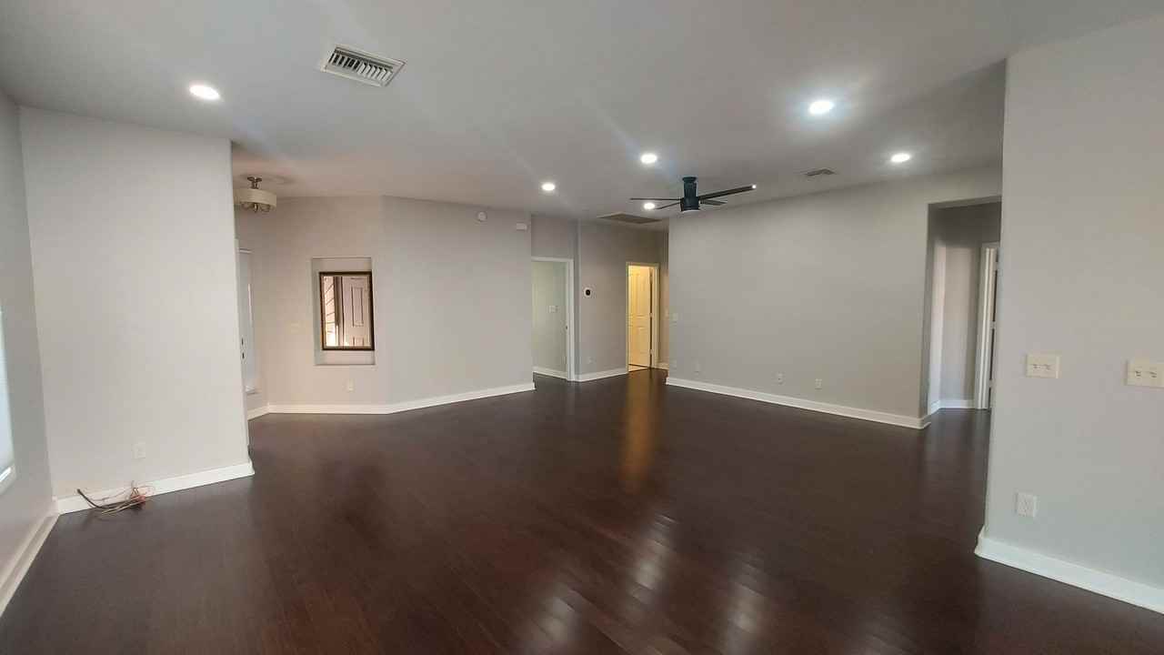 6540 W Avenida Del Rey - Photo 4 of 20