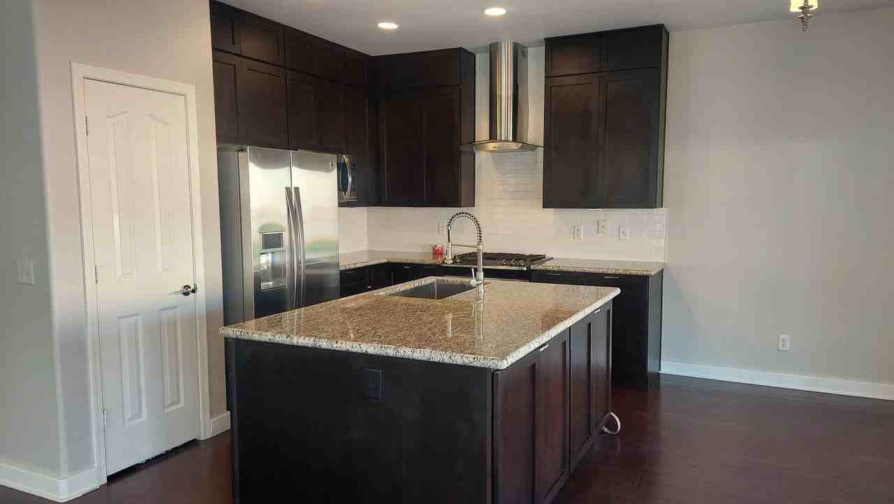 6540 W Avenida Del Rey - Photo 5 of 20