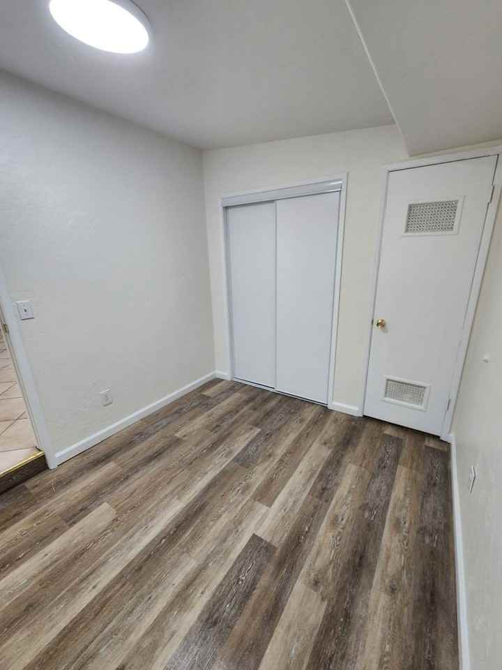 126 S 10th St - Photo 6 of 15