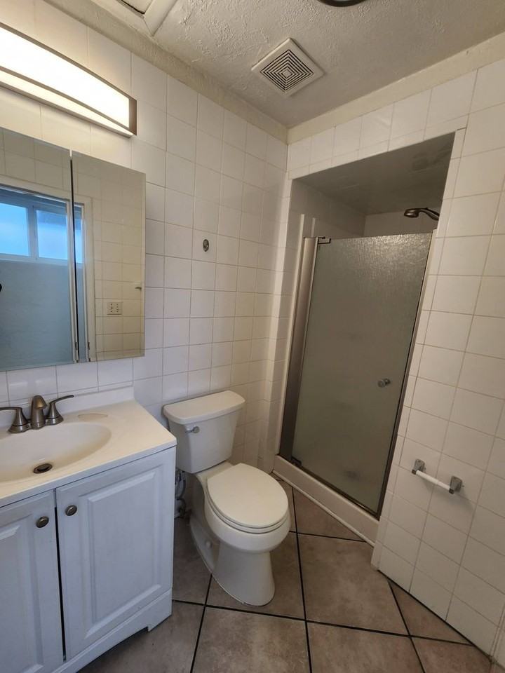 126 S 10th St - Photo 7 of 15