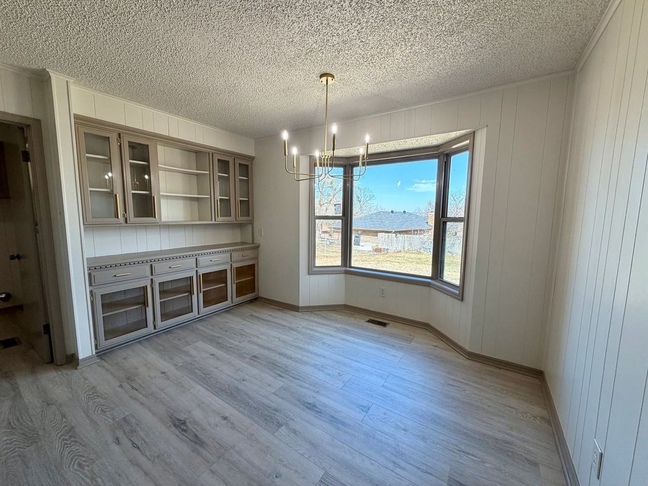 506 Jenny Wren St - Photo 5 of 26