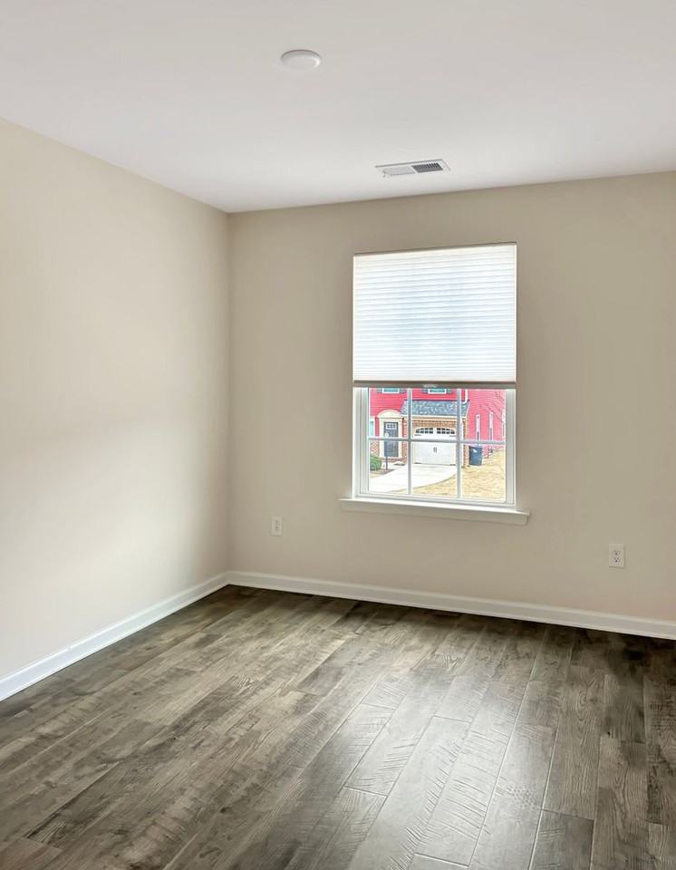 8916 Ringview Dr - Photo 6 of 27