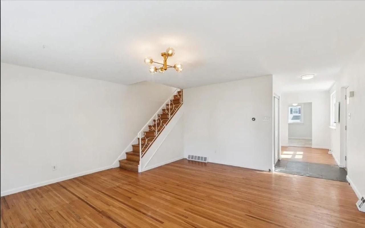 7504 Valley Ave - Photo 7 of 13