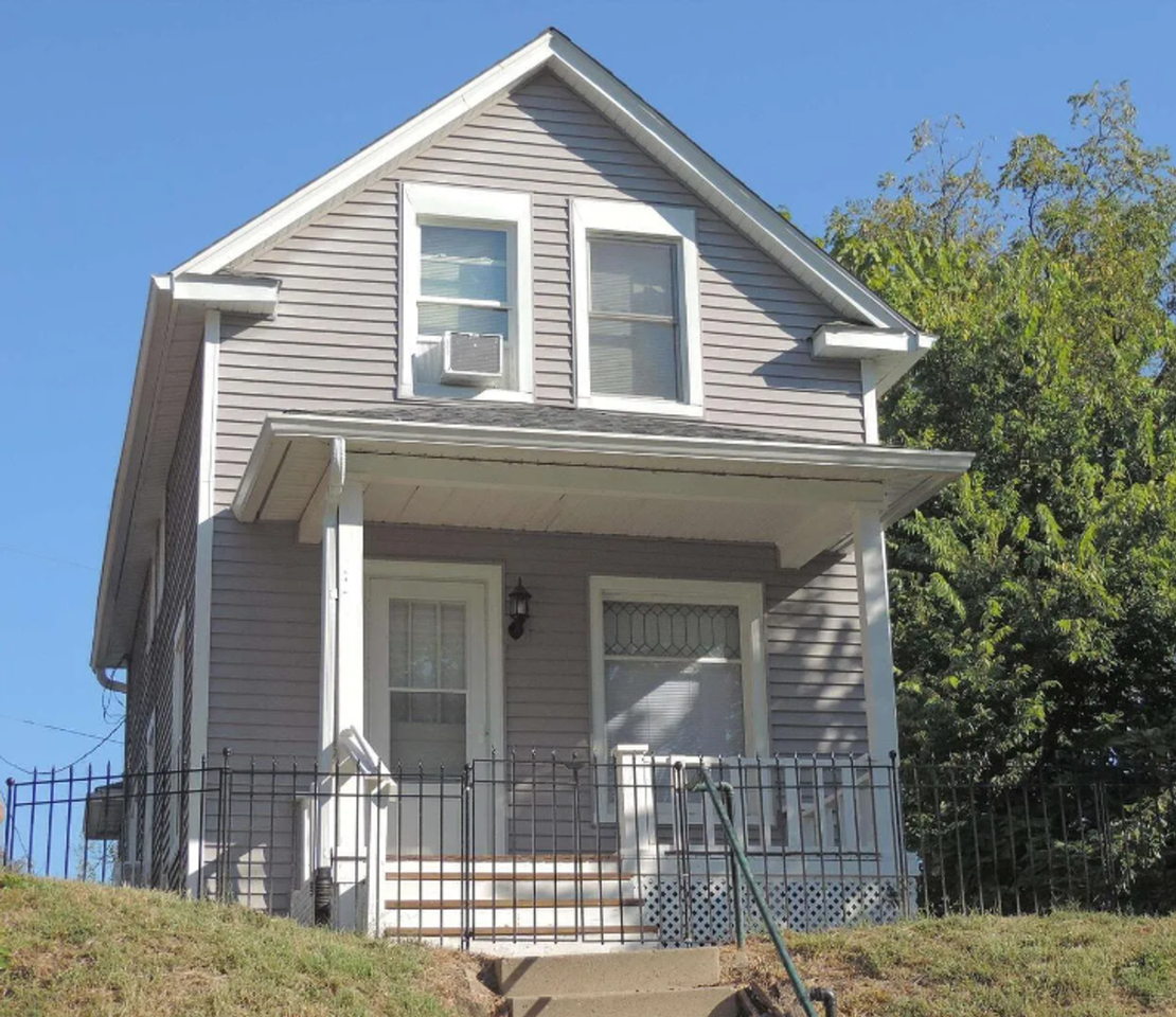 229 14th Ave - Photo 2 of 16