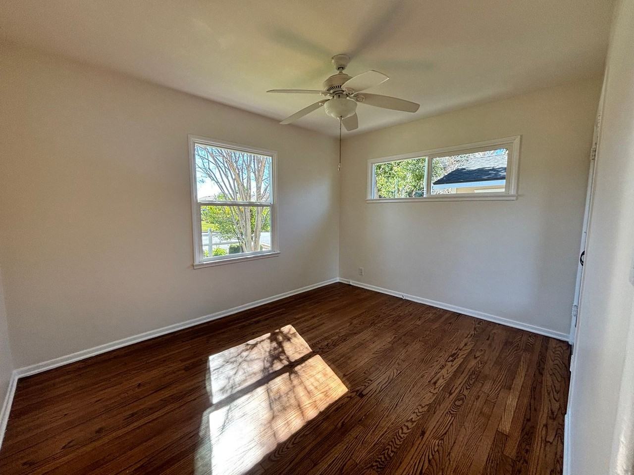 661 Lochleven St - Photo 5 of 7