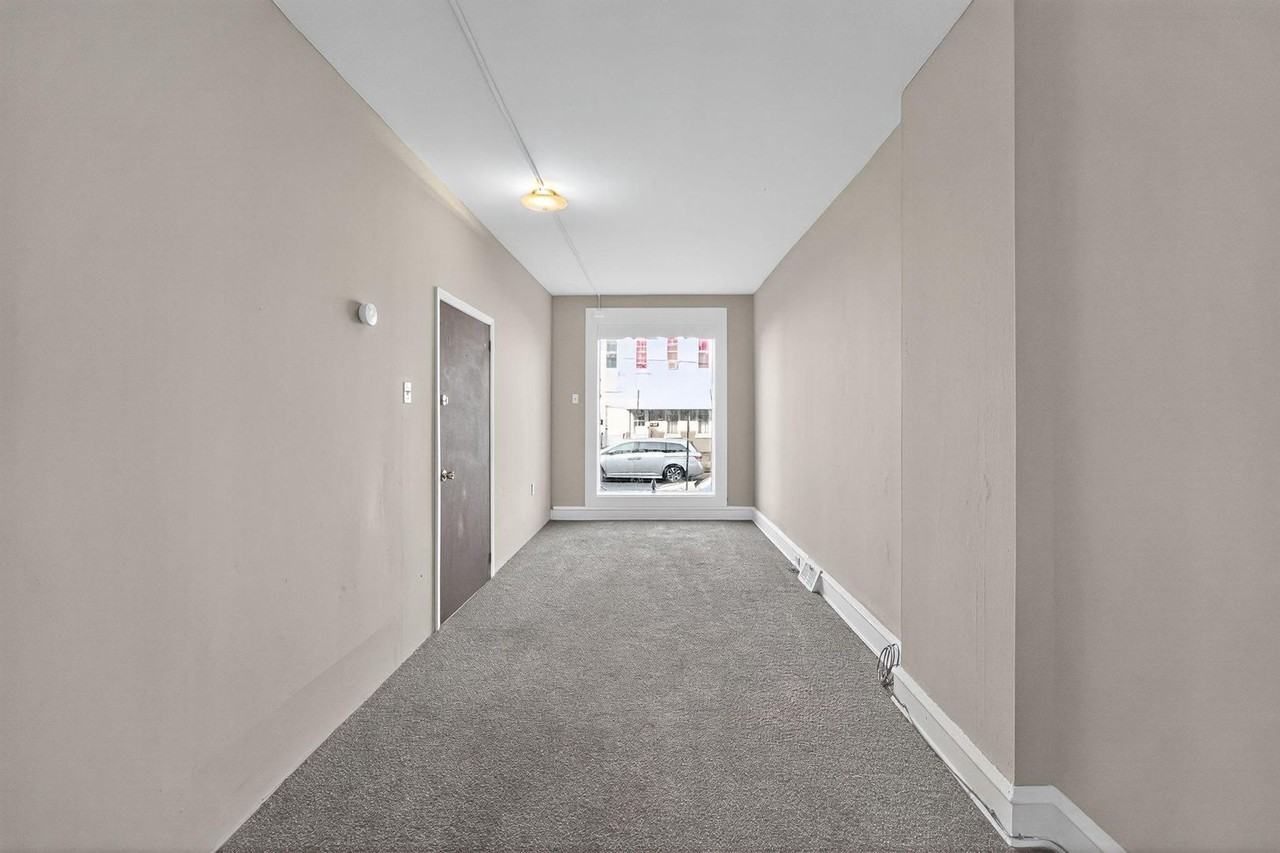 827 N 10th St - Photo 5 of 14