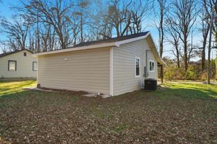 930 Bond Ave - Photo 1 of 1