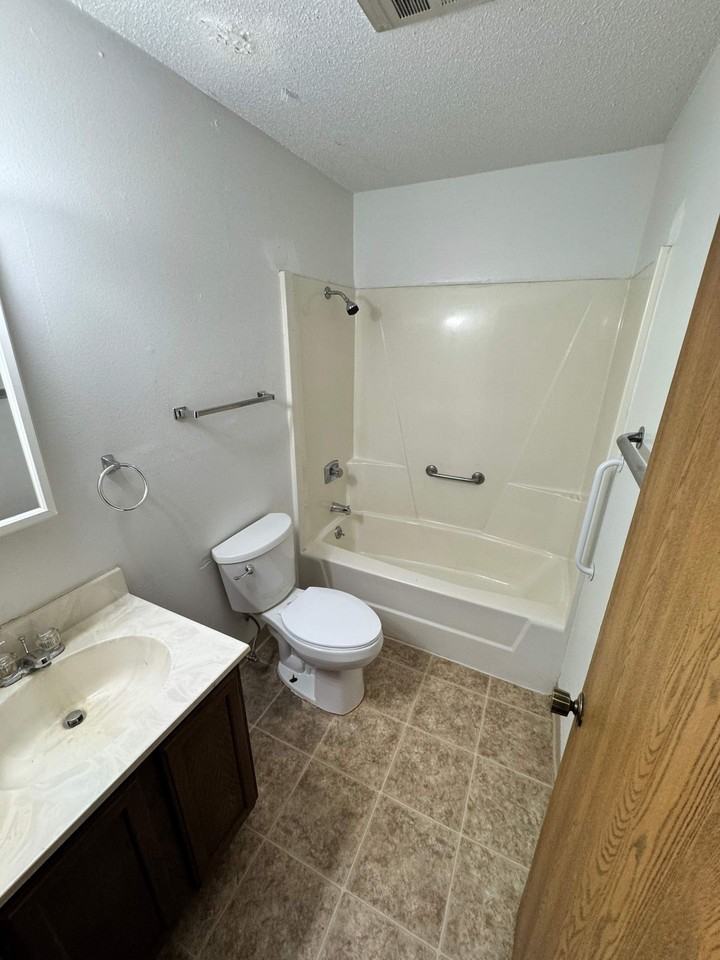 Boone 12-Unit (Avon View) - Photo 3 of 9