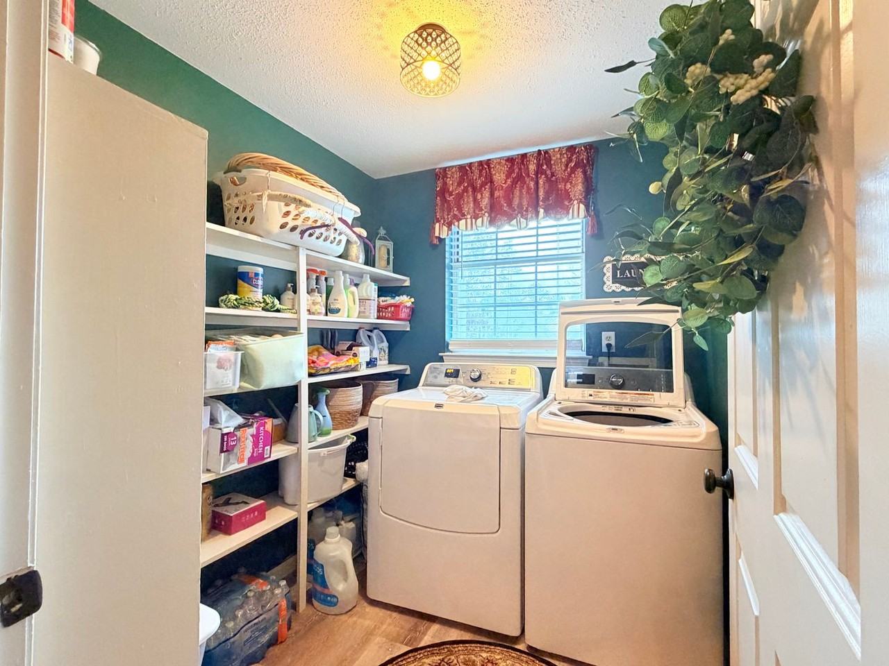 5392 Gardner Ct - Photo 6 of 16