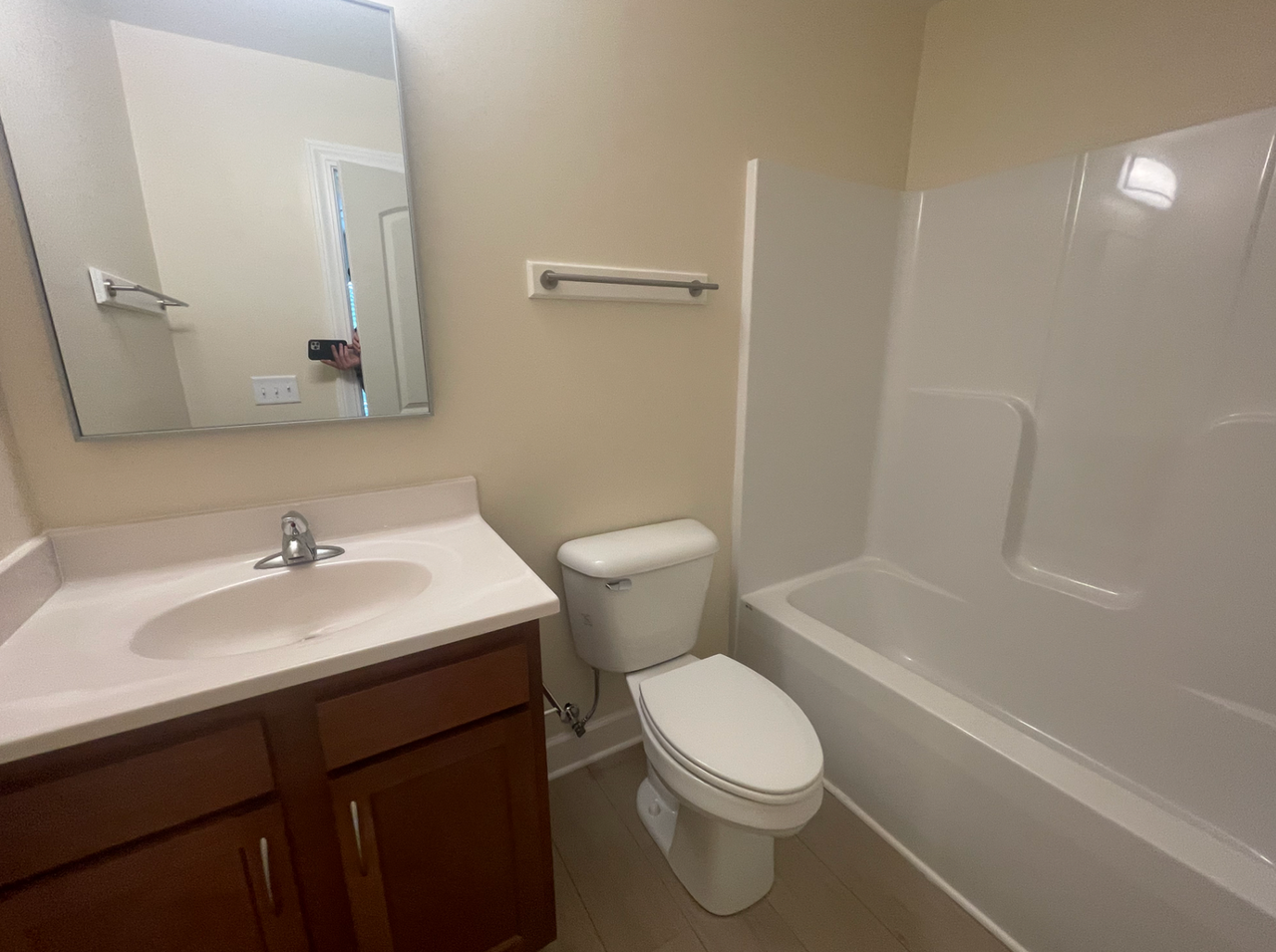 624 Golfview Dr - Photo 4 of 9