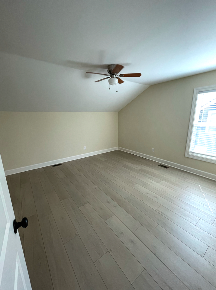 624 Golfview Dr - Photo 5 of 9