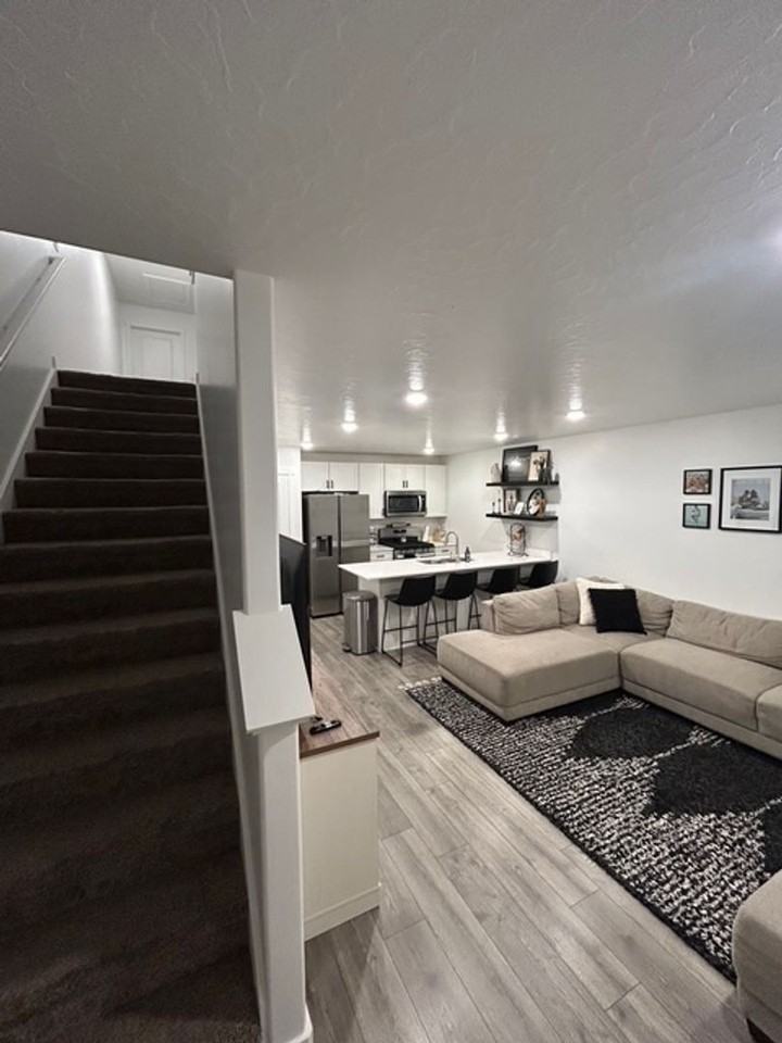 1124 E Pilot St - Photo 3 of 32