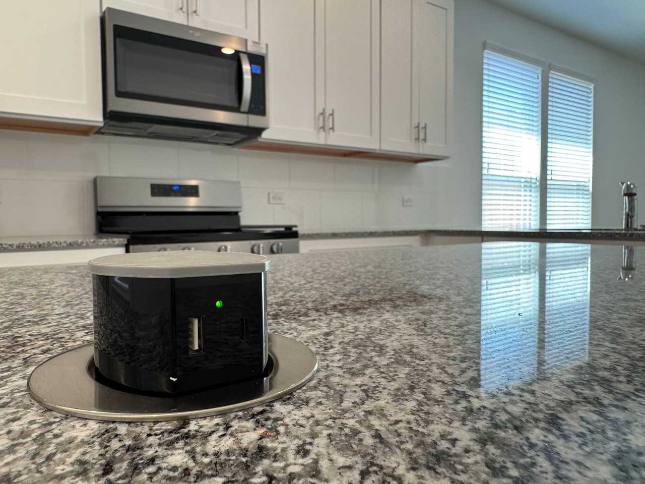 10723 Sora Dr - Photo 2 of 10