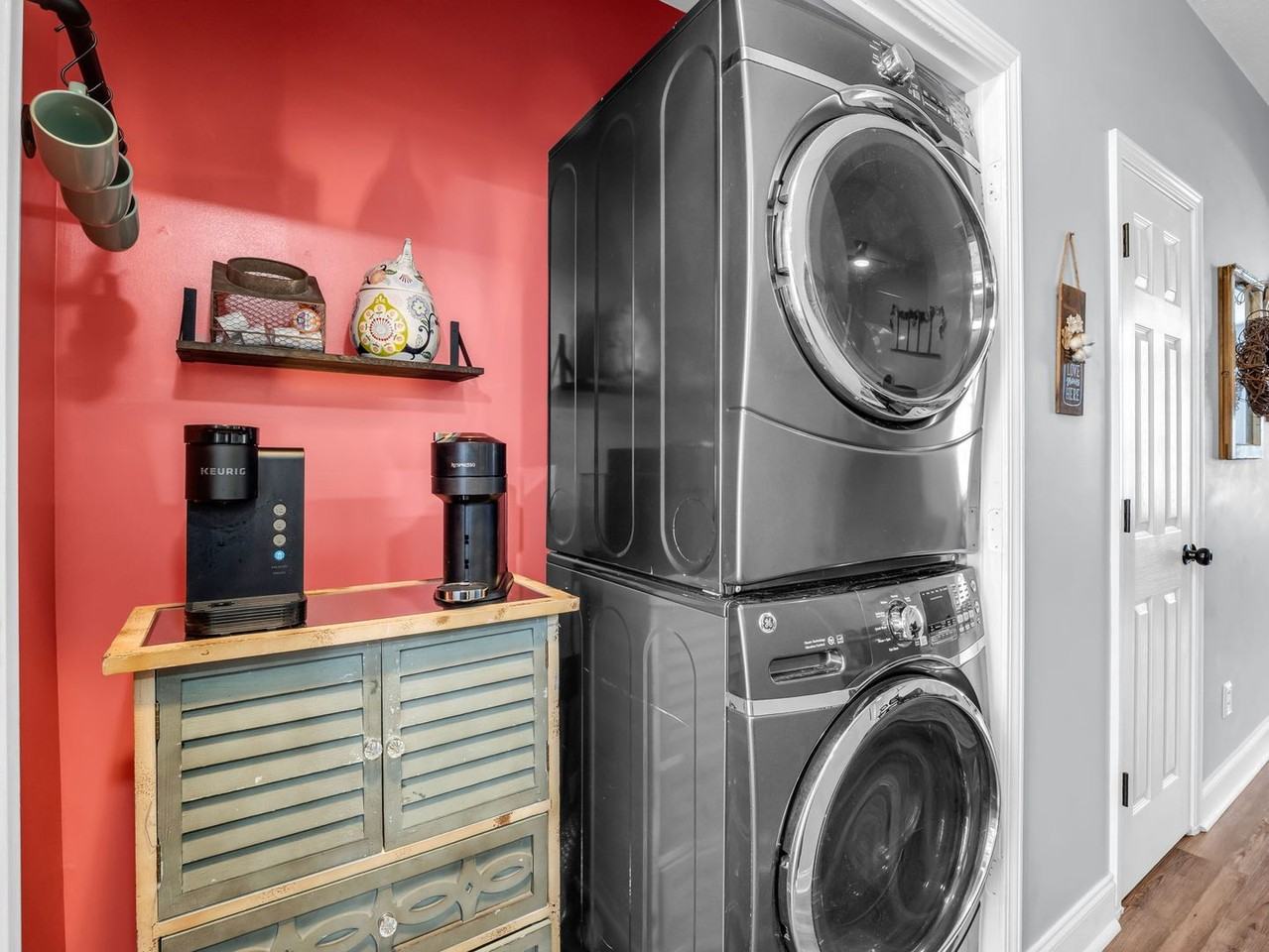 6103 Dane Dr - Photo 7 of 12