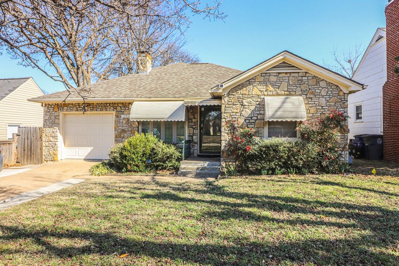 1243 S Richmond Ave - Photo 2 of 41