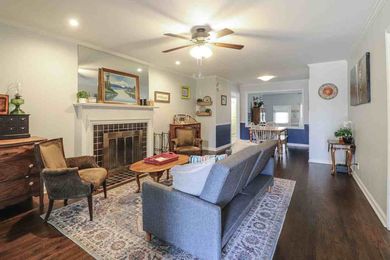 1243 S Richmond Ave - Photo 5 of 41