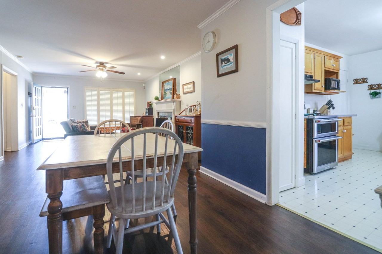 1243 S Richmond Ave - Photo 7 of 41