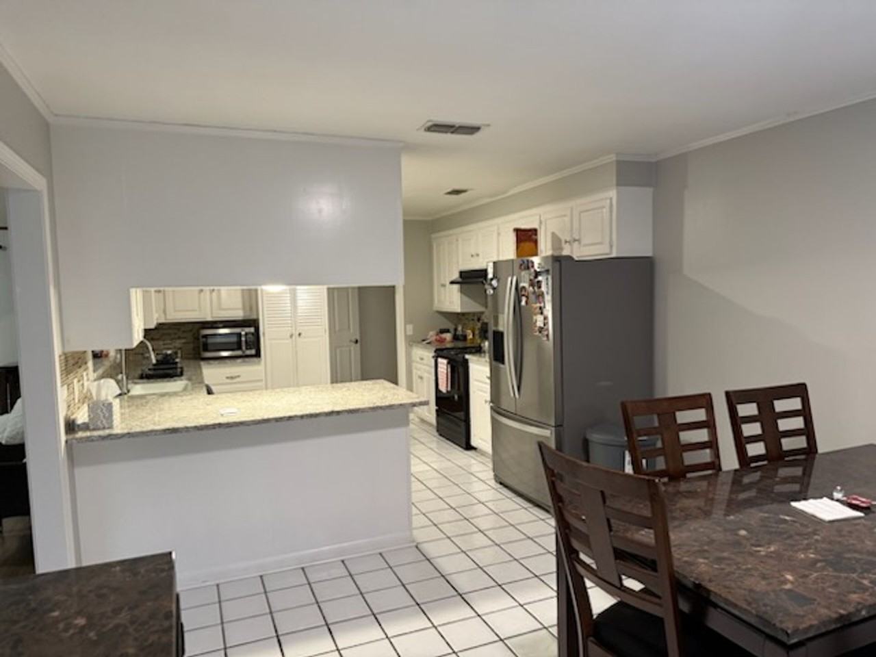 2701 S Boldt Ave - Photo 3 of 10