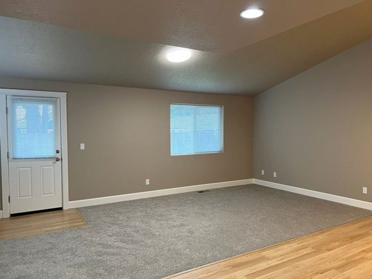 226 Helton Way Se - Photo 6 of 35