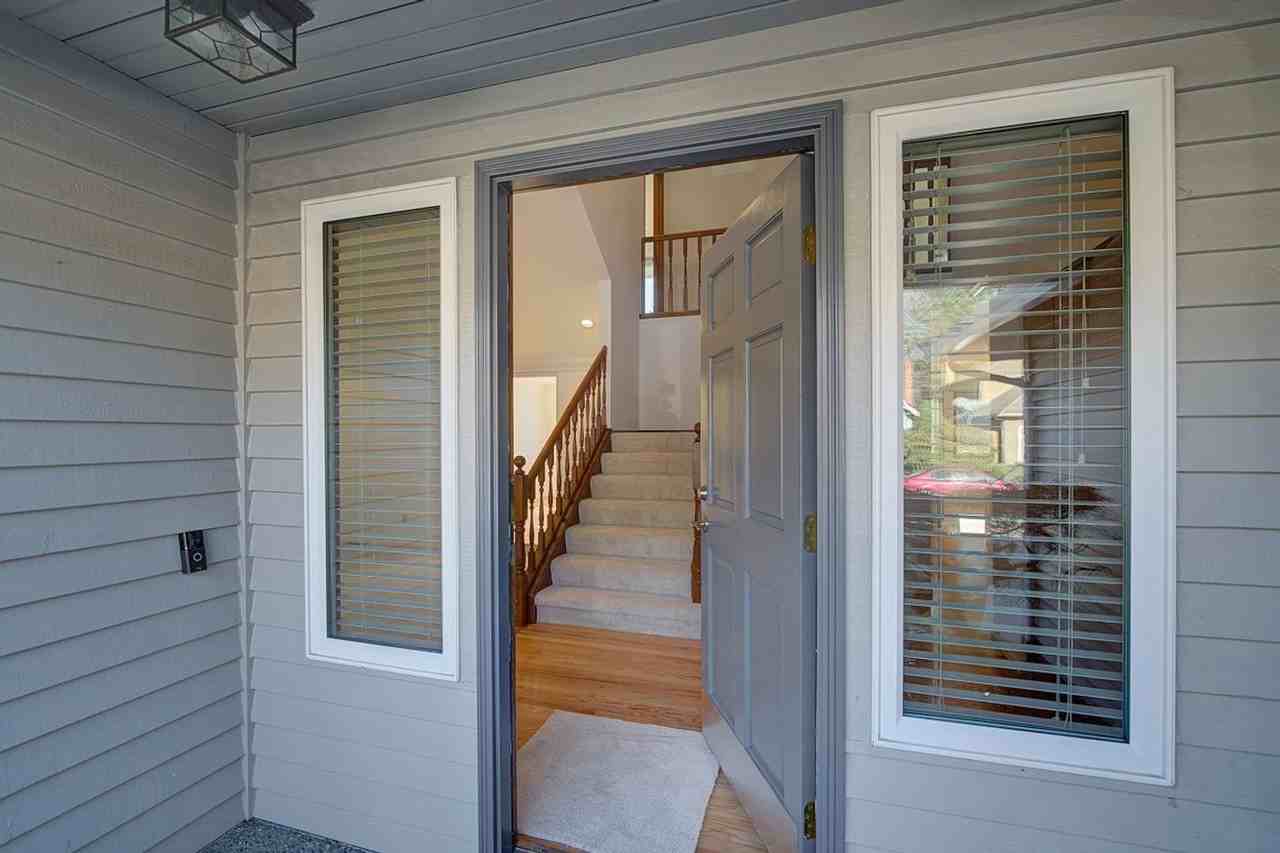 15823 Se 182nd Pl - Photo 2 of 44