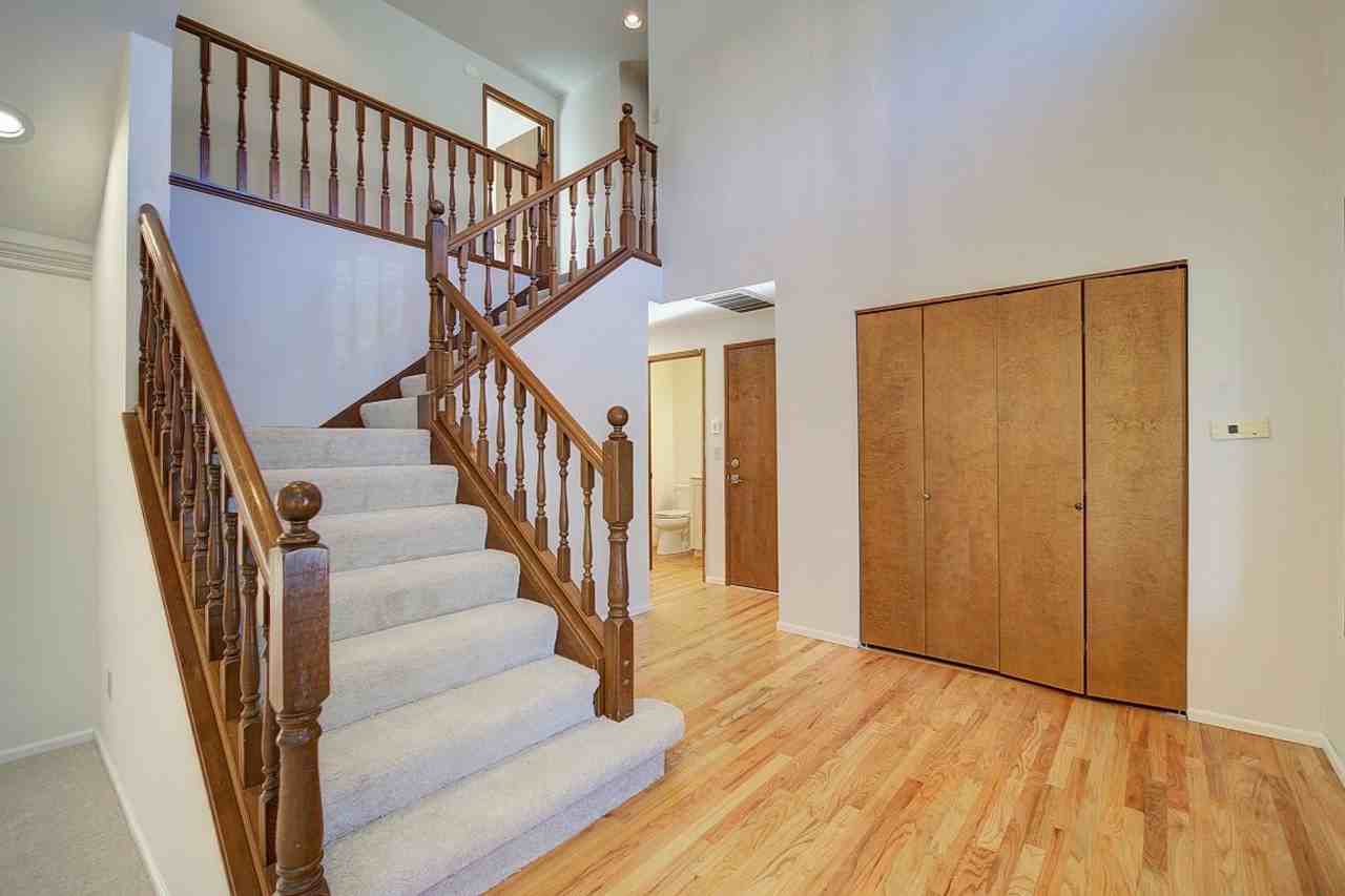 15823 Se 182nd Pl - Photo 5 of 44