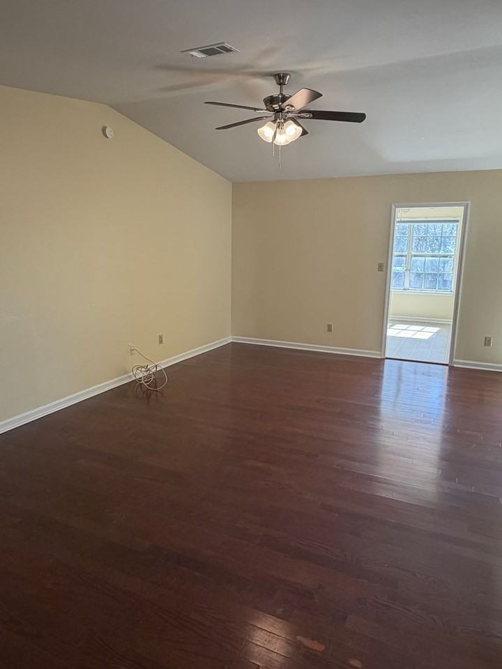 8142 Talley Ann Dr - Photo 7 of 37