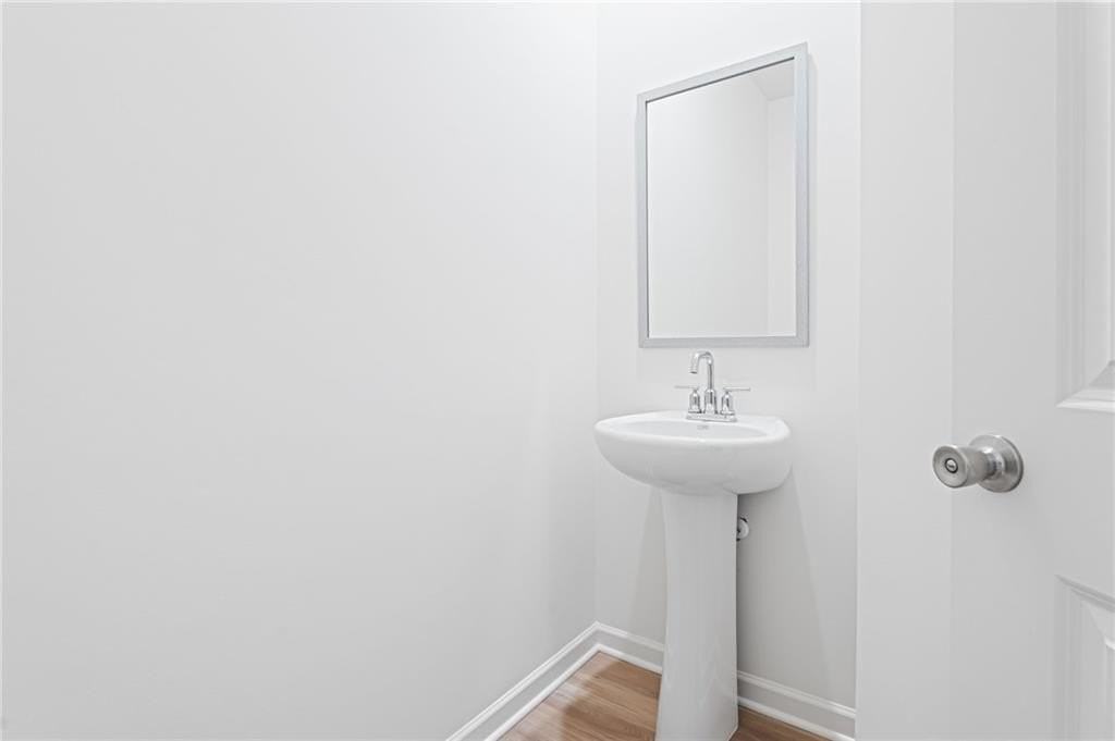 1539 Aralynn Ct - Photo 3 of 26