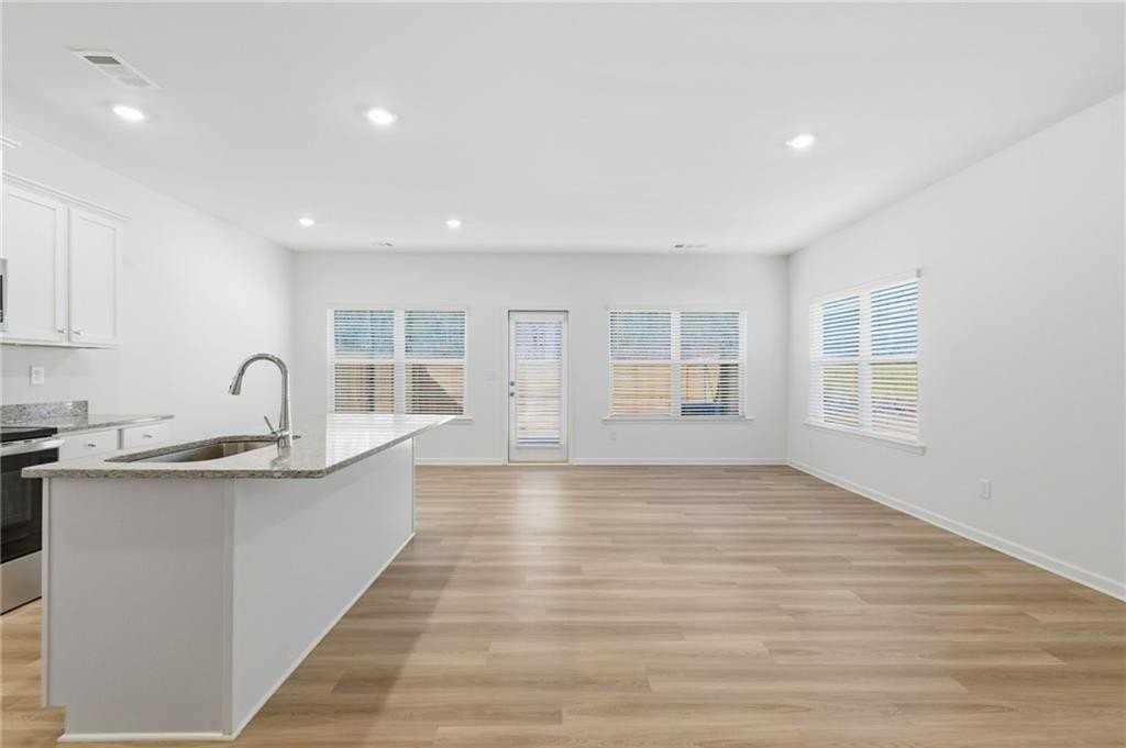 1539 Aralynn Ct - Photo 5 of 26