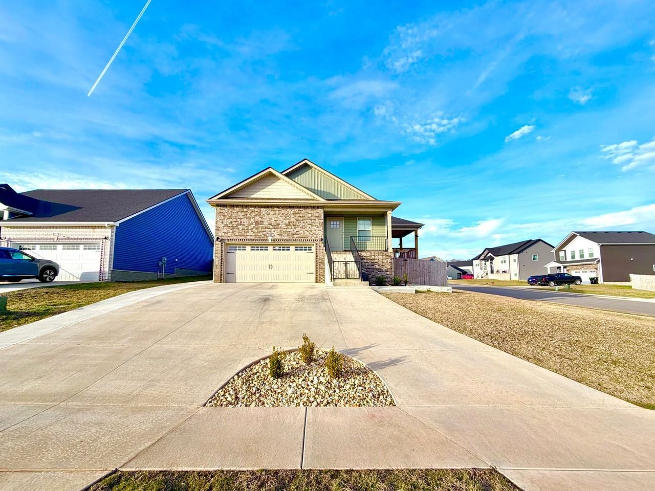 201 Ardell Dr - Photo 2 of 45