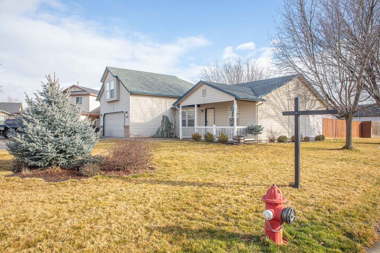 4342 S Sumpter Ave - Photo 3 of 29