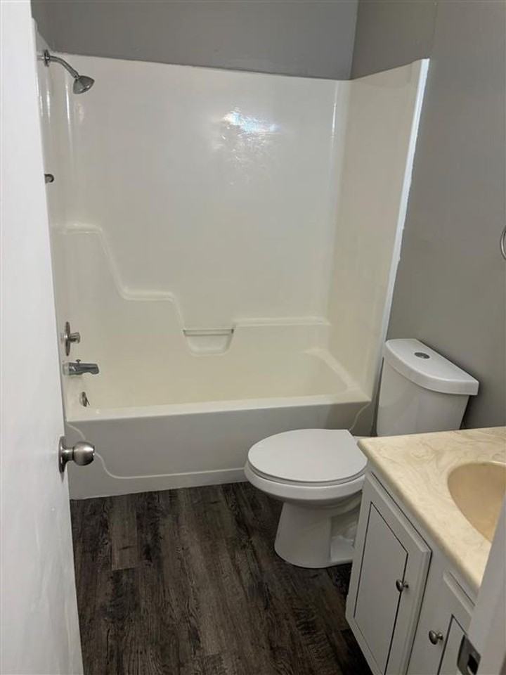 Stephens Park Apartments - Photo 4 of 26