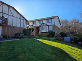 featured image of 1400 William Way